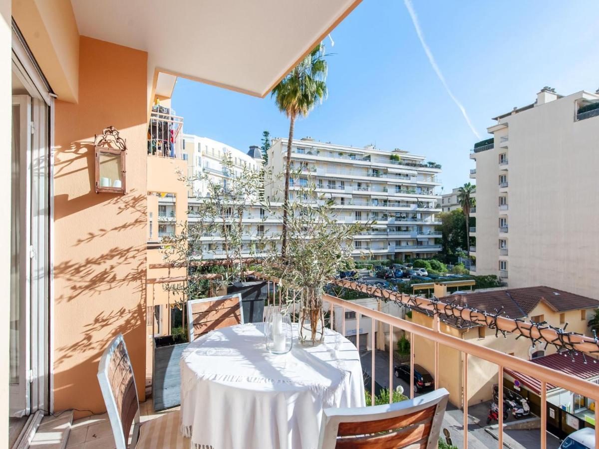 Nice Apartment In Menton With Balcony Terrace Kültér fotó