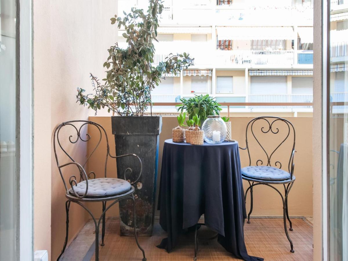 Nice Apartment In Menton With Balcony Terrace Kültér fotó